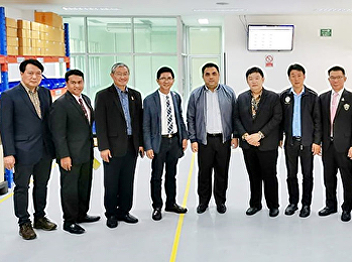 The opening ceremony of the Learning and
Logistics Center at Ranong Education
Center.