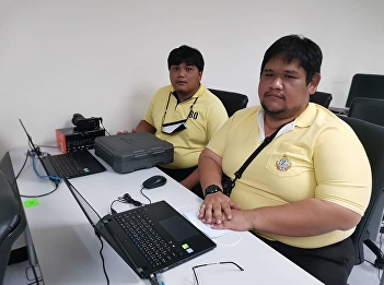 On December 4, 2020, at 10:00 a.m. Mr.
Peerapat Petchsang, General
Administration Officer And Mr. Thitipong
Sarawaneekul, a technician, participated
in a training session for introducing
the use of a pocket-sized camera
stabilizer for outdoor recording