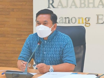 On May 27, 2022 at 13.00 Dr. Suwat
Nuankhao, Director of the Ranong
Provincial Education Center Attend the
meeting of the Board of Trustees Ranong
Province No. 1/2565​