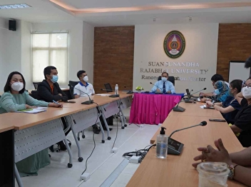 Discussion meeting with faculty members
and the staff of the College to open
teaching