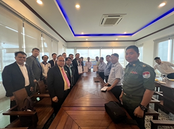 Director of Ranong Center and Deputy
Director of Ranong Center joined the MOU
between Ranong Chamber of Commerce Koh
Song Chamber of Commerce and the
Phatthalung Provincial Chamber of
Commerce