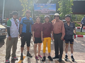 Director of Ranong Provincial Education
Center Join in welcoming the procession
of cyclists according to the “activity.
Governor invites you to ride ” for the
1st time