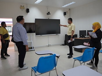 September 22, 2025 Assistant Professor
DrKhomsan Somanawat, Acting Director of
the Ranong Provincial Education Center
Walk around and inspect the shared
school building. To carry out the plan
to improve and develop the center